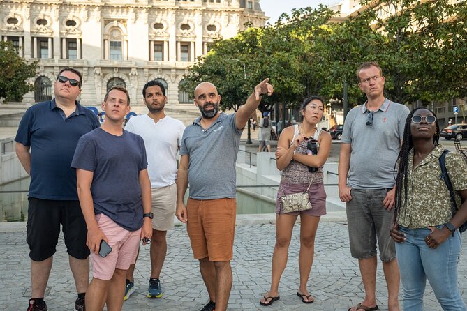 Porto Craft Beer Tour: 7 Beers + 3 Food Pairings in a Small Group - Stop 3: A Fabrica da Picaria Brewpub and the Francesinha connection