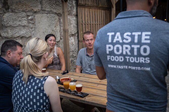 Porto Craft Beer Tour: 7 Beers + 3 Food Pairings in a Small Group - Route and timing: 4:15 pm start, a walkable arc across central Porto