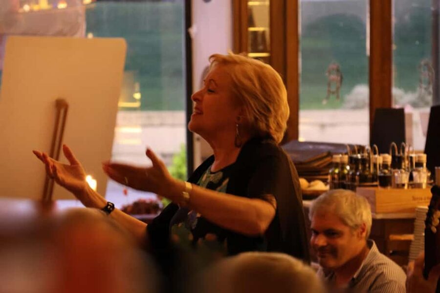 Porto: Dinner with Fado and Traditional Portuguese Music - Practical tips to make the evening smoother