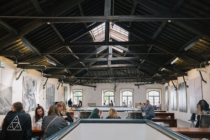 Porto Discovery - Quevedo Lodge: your historical tasting base in Gaia