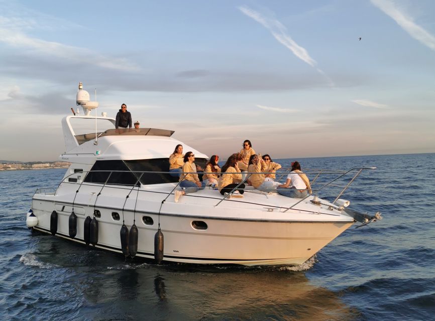 Porto:Douro River 6 Bridges tour amazing yatch, Port wine - Port Wine Cellars and the Gaia Waterfront From the Water