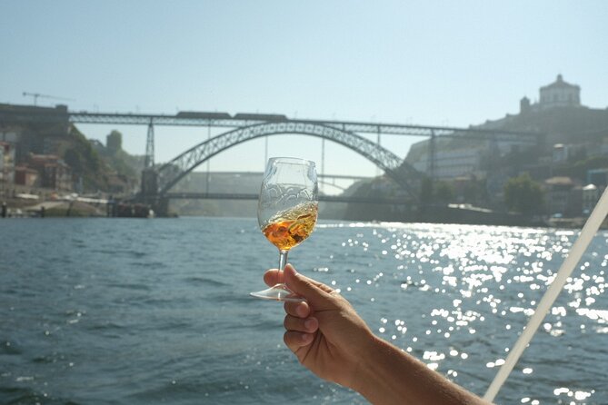 Porto: Douro River Boat Cruise with Port Wine and Snacks - Why this small-group Douro cruise feels better than a big-boat trip