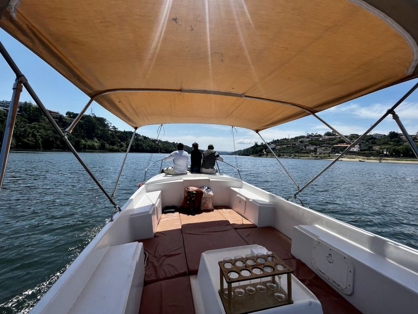 Porto: Douro River Boat Cruise with Port Wine Tasting - The six-bridge route: Ponte Maria Pia, Dom Luís Bridge, Ribeira, Gaia, and beyond
