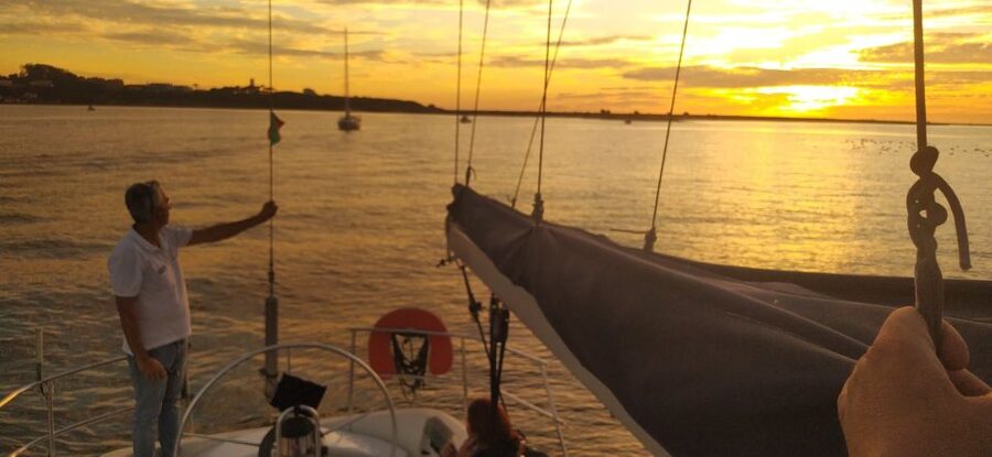 Porto Douro river boat tour or Amazing Sunset - Why a Porto–Douro boat tour feels different from walking