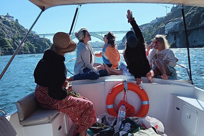Porto:Douro River boat tour under the 6 bridges - What you’re paying for: the small-boat experience plus real port tasting