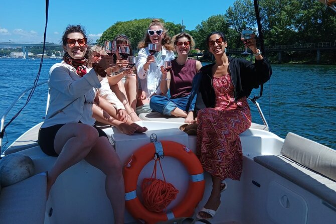Porto:Douro River boat tour under the 6 bridges - The 2-hour cruise: bridge-by-bridge storytelling and the Lordelo stretch