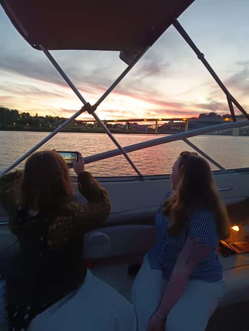 Porto: Douro River Cruise & Boat Tour with Port Wine Tasting - Price and Value: Is $42 Worth It?