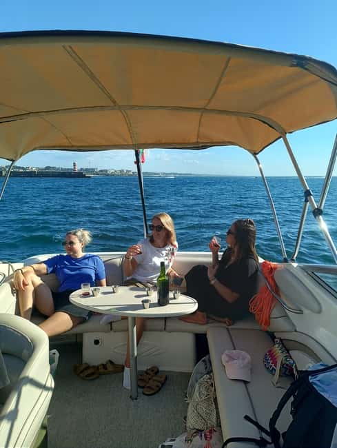 Porto: Douro River Cruise & Boat Tour with Port Wine Tasting - Upstream Sailing on the Douro: the Peaceful Middle