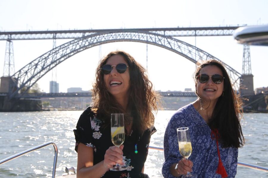 Porto: Douro River Cruise w/ Portuguese Wines & Local Host - Marina do Freixo: your welcome and the fast switch to relax mode