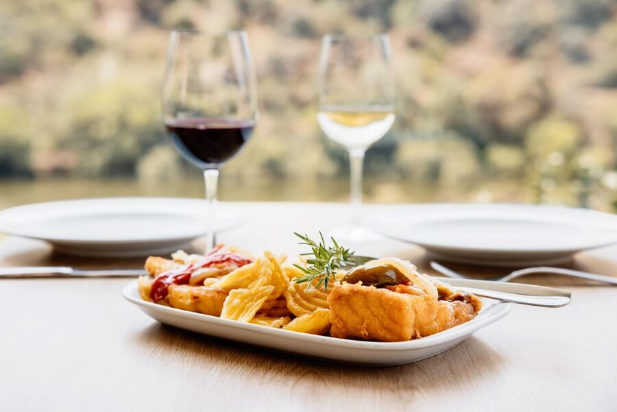 Porto: Douro Valley Full-Day Boat, Train, and Lunch Tour - Price and value: why $128 can make sense for a full Douro day
