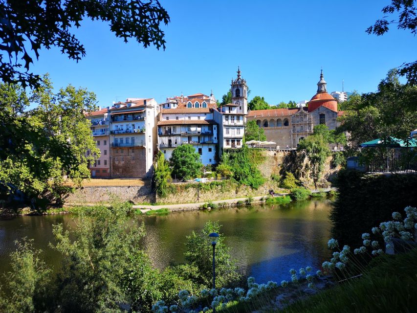 Porto: Douro Valley History & Wine Tour with Cruise & Lunch - Time and logistics: what a 10-hour day feels like in real life
