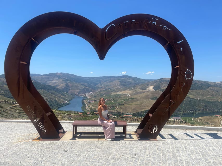 Porto: Douro Valley Wine Tour with a Sommelier & Boat Trip - Key things that make this tour worth your time