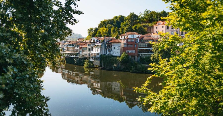 Porto: Douro Valley with Winery Lunch, Tastings & Cruise - Weather-proofing: rain happens, and the day adjusts