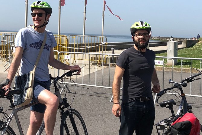 Porto Downtown and Sightseeing Bike Tour - Porto’s Parks and Gardens: Why the Green Pockets Matter