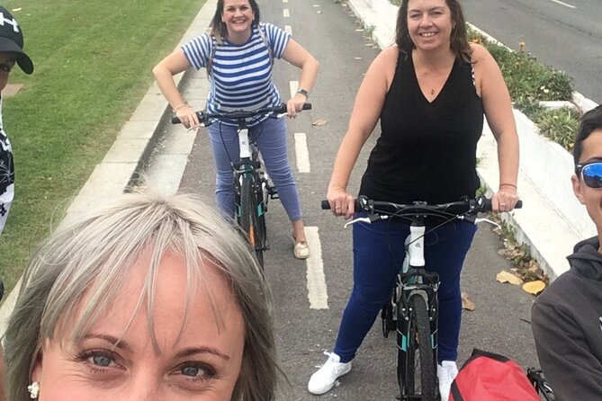 Porto Downtown and Sightseeing Bike Tour - City Park Time and Sea Views: The Best Payoff for Your Effort