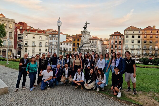 PORTO: Essencial Walking Tour 3 hours - What you can (and can’t) enter: exterior sights with one big exception
