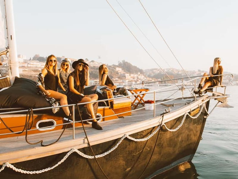 Porto: Exclusive Douro Cruise on a Classic Boat - On Board Experience: Hammock Time and Photo-Friendly Spots