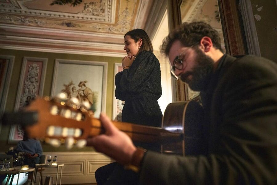 Porto: Fado Concert in Porto's Most Beautiful House - Port wine and dessert: the welcome that keeps it friendly