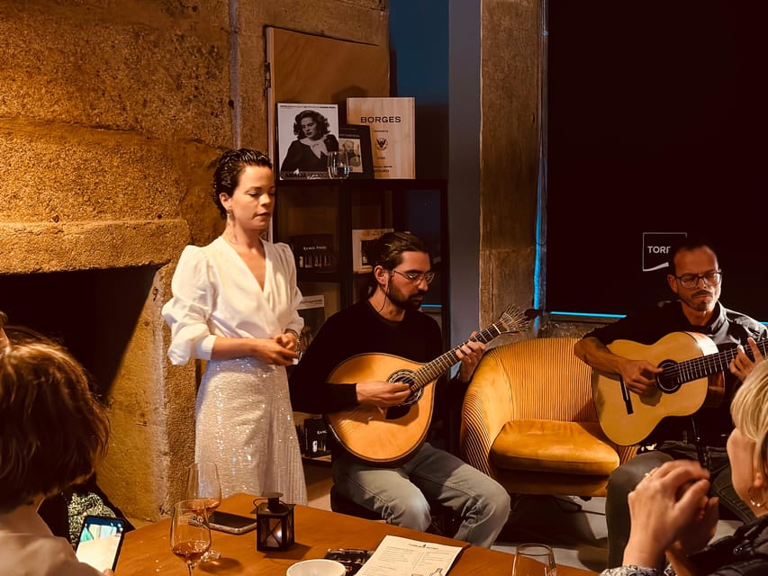 Porto: Fado Live Music, Wine & Cultural Introduction - Entering Clube Real do Fado: A Room Made for Listening
