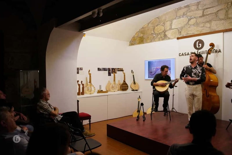 Porto: Fado & Port Wine in Traditional Portuguese Music Shop - Key things I’d watch for