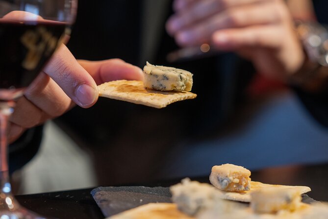 Porto: Flavours of Portugal – Wine Tastings at WOW Wine School - Choosing the tasting: 3 wines, 5 wines, or a 3+3 pairing