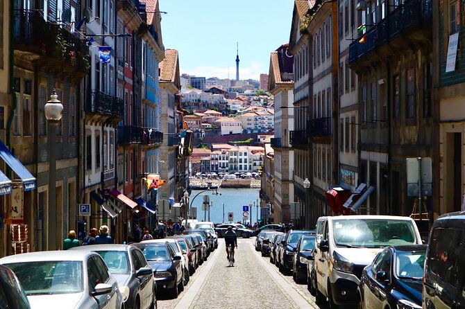 Porto Food Tour of 8 Tastings: Custard Tart, Bifana & Hidden Gems - Price and value: what you’re really paying for