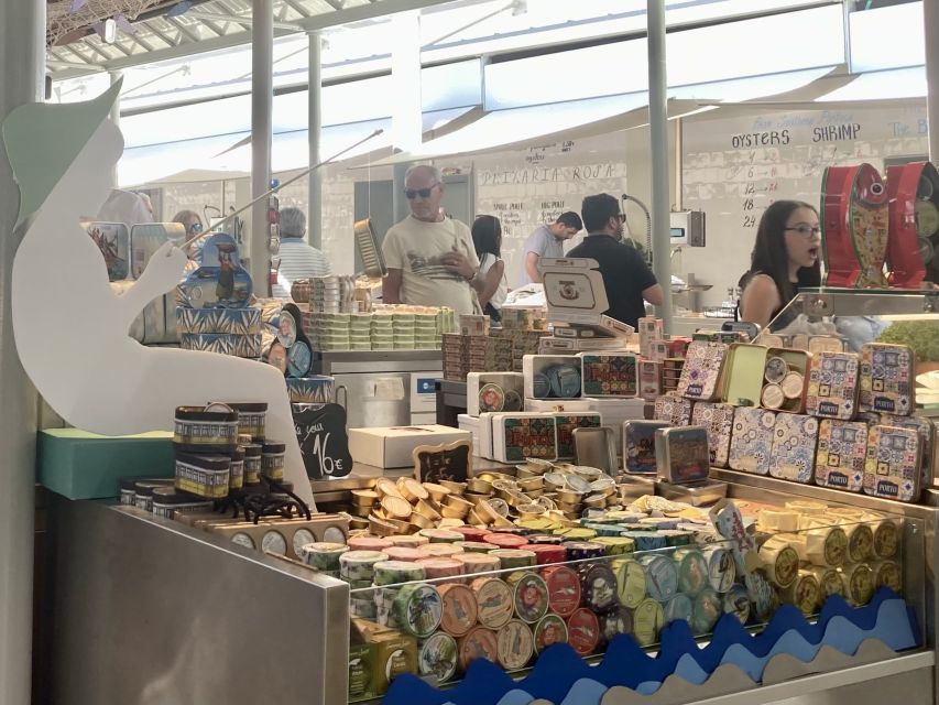 Porto food, wine and culture walking tour - max 8 pax - Lunch vibes without the full sit-down meal