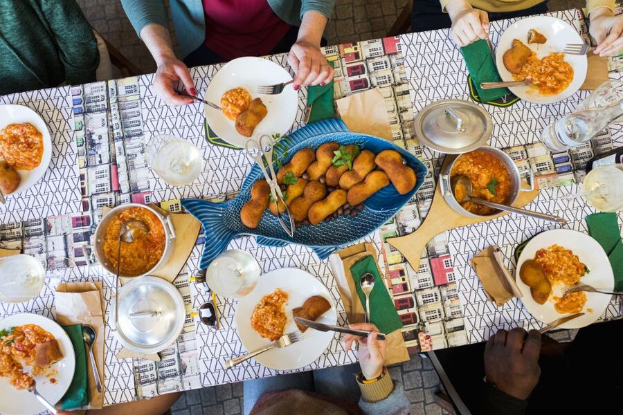 Porto: Food & Wine Tasting Walking Tour with Port Wine Cave - Who should book this Porto food and wine tour