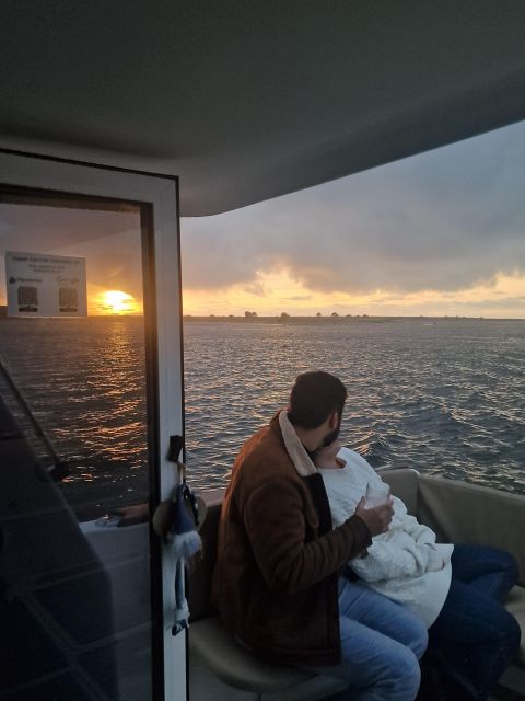Porto: Guide Boat tour with tasting of 4 Port wines - Who Should Book This Porto and Gaia Wine Cruise