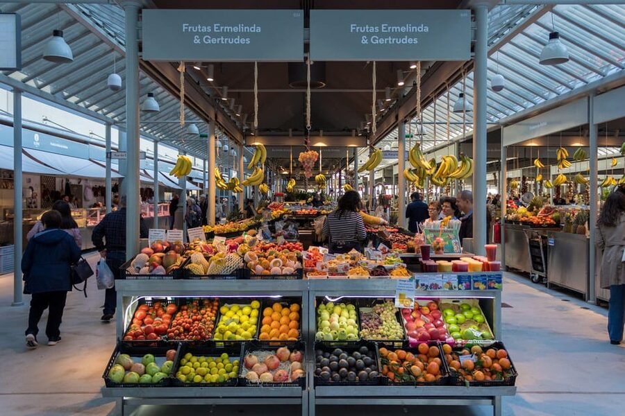 Porto: Guided e-bike tours in Porto and Gaia - The first stop rhythm: photos, coffee, and quick local context