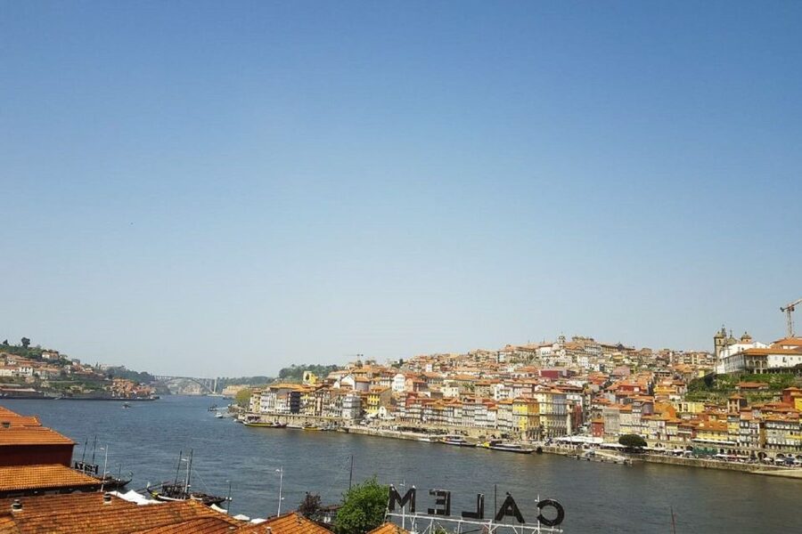 Porto: Guided Walking Tour and Lello Bookshop - Clérigos Church, Bolhão Market, and the Carmo/Carmelitas stops