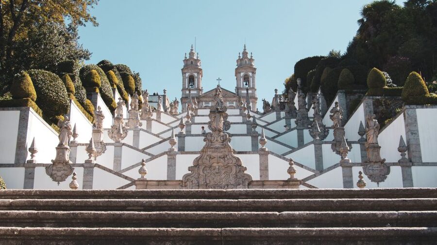 Porto: Guimarães & Braga Tour with Entry Tickets and Lunch - Braga Cathedral and Sé Visit: What You Actually Get Out of the Guidance