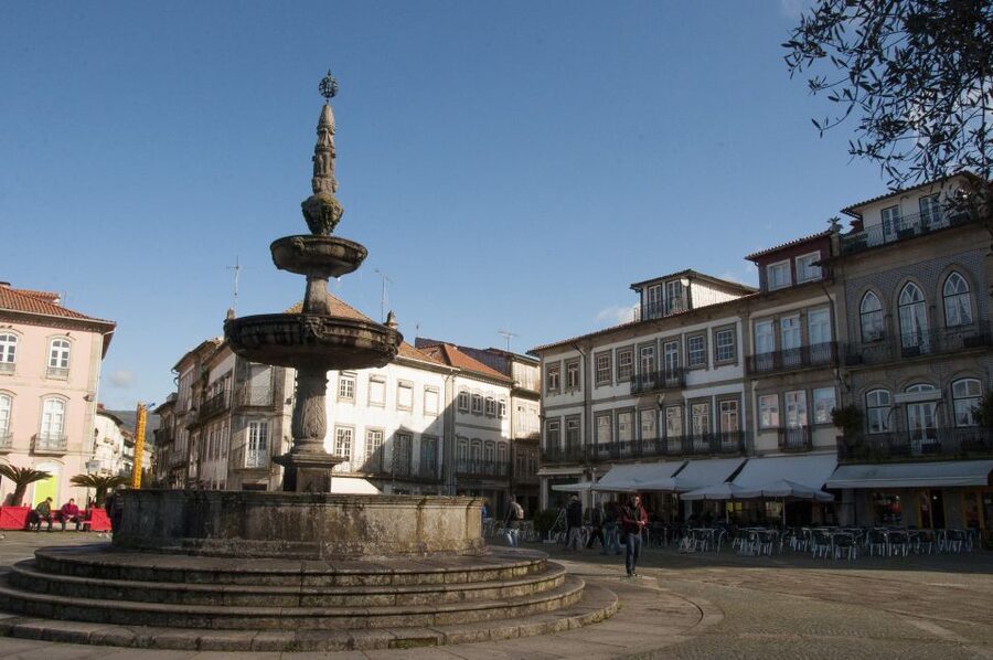 Porto: Guimarães & Braga Tour with Entry Tickets and Lunch - Price and Logistics: Is $123 Good Value for What You Get?