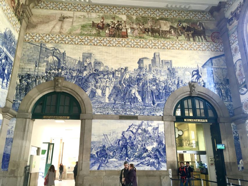 Porto: Highlights & hidden gems Walk - max 10 - University of Porto area and the quick pass-bys that add up