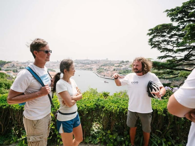 Porto: Highlights in 3 Hours E-Bike Tour - The bikes, the safety rhythm, and what to expect from the ride