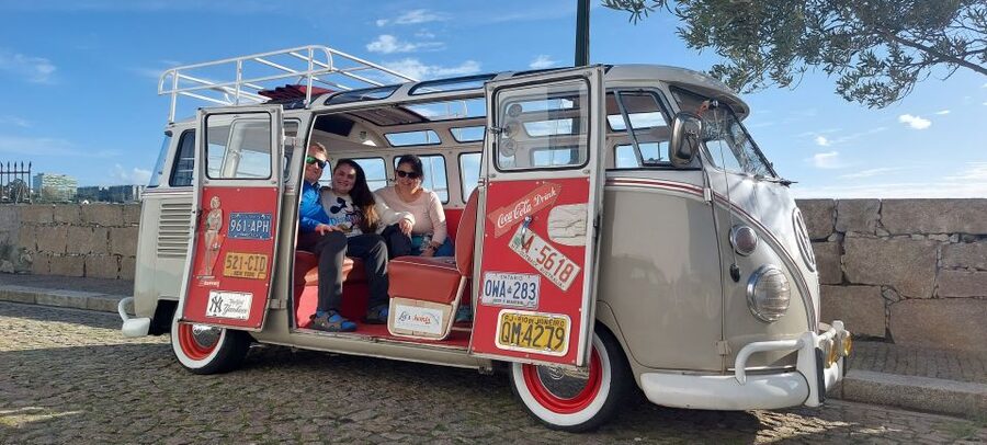 Porto: Historic Center and Surroundings Tour by VW Kombi - Small-group guide-led touring with a local name