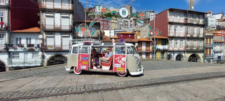 Porto: Historic Center and Surroundings Tour by VW Kombi - Porto Highlights You’ll Clock from the Road
