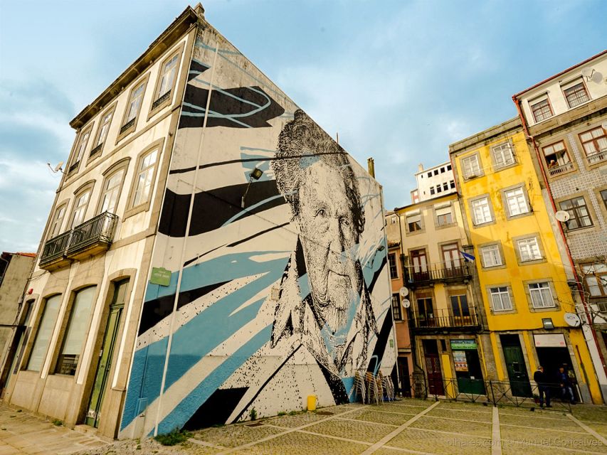 Porto: Historic e-Bike Tour with a guide - What 2.5 hours feels like in practice