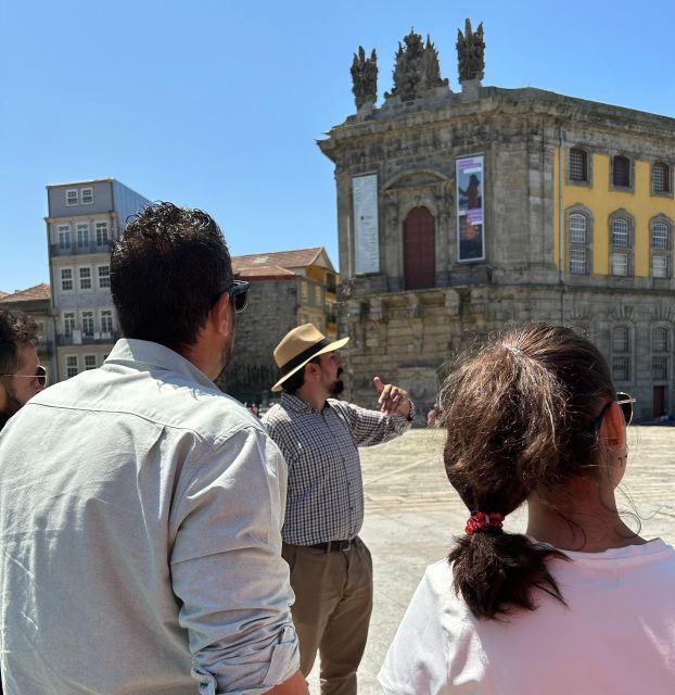 PORTO: Historical Walking Tour - Art Nouveau stretches to Livraria Lello & Irmão