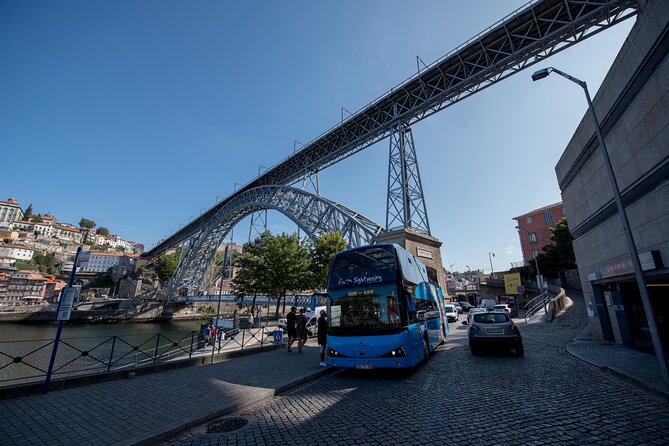 Porto Hop On Hop Off Bus Tour with Wine tasting & Night tour - Night Tour for 48-Hour Ticket Holders: Castelo do Queijo to Matosinhos