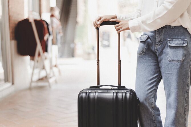 Porto Luggage Storage - Who This Suits Best (and Who Might Rethink It)
