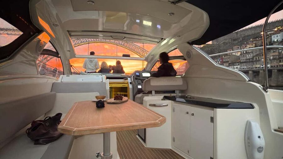 Porto: Luxury 6 Bridges Yacht Cruise with Wine & Snacks - Who this cruise suits best (and who should think twice)