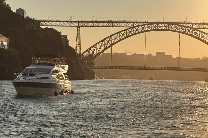 Porto: Luxury Yacht Cruise with Wine Tasting & Snacks - The crew: why names like Diego, Adriano, and Alex show up for a reason