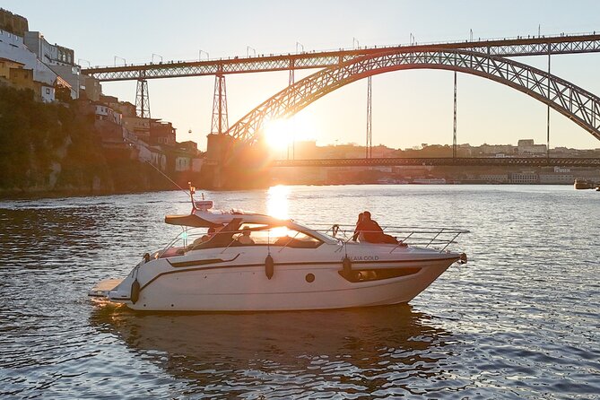 Porto: Luxury Yacht Cruise with Wine Tasting & Snacks - My booking advice: should you go?