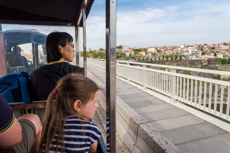 Porto: Magic Train Tour and Port Wine Cellar with Tastings - Sé Catedral: the Romanesque starting point you’ll recognize fast