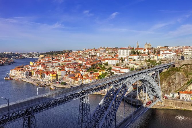 Porto: Morning City Tour with Six Bridges Cruise - Catedral do Porto: that hilltop start gives the whole city context