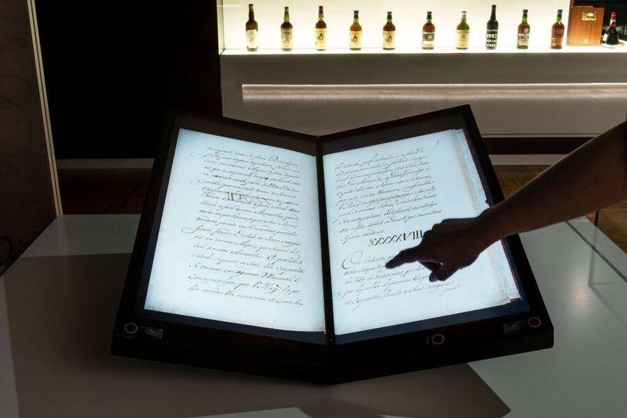Porto: Museum of the Oldest Appellation in the World Ticket - The 260-year collection: what you’ll actually see