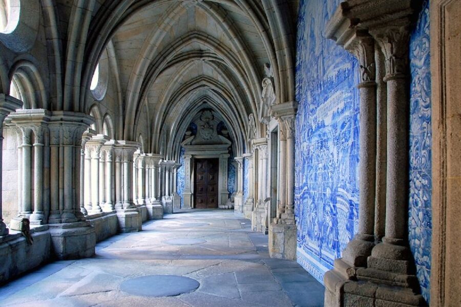 Porto: Old City and Monuments Tour - Meeting at Terreiro da Sé: start where the city starts