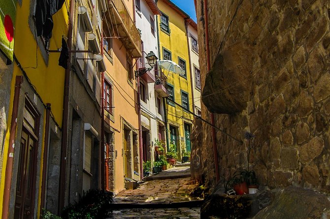 Porto Old Jewish Quarters Half-Day Walking Tour - What you’ll see on the ground vs. what you’ll learn