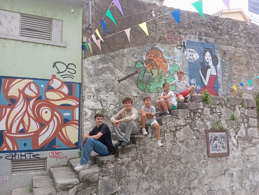 Porto - Old Town Tour with an official guide - Vitória and the old Jewish quarter feel different from the main lanes